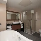 Business 36 image RENAISSANCE LONDON HEATHROW HOTEL Wedding Venues in Hounslow Mi