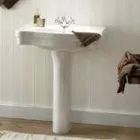 Business 8 image RENAULT LONDON WEST Mot Testing in London Gr