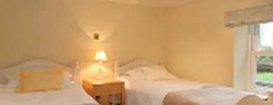 Business 3 image ALEXIS PAINTING, DECORATING & TILING Painters & Decorators in Huddersfield We