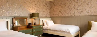 Business 17 image BROOKS GUESTHOUSE BRISTOL Hotels & Inns in Bristol Av