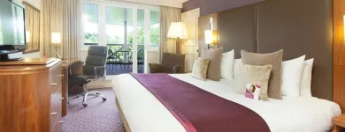 Business 6 image CROWNE PLAZA READING Wedding Venues in Reading Be