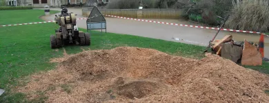 Business 2 image FIRST IMPRESSIONS Bridal Shops in Llanelli Dy