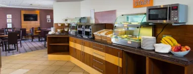 Business 10 image HOLIDAY INN EXPRESS SWINDON CITY CENTRE, AN IHG HOTEL Wedding Venues in Swindon Wi