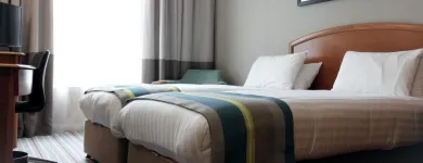 Business 2 image HOLIDAY INN LONDON - HEATHROW T5, AN IHG HOTEL Wedding Venues in Slough Be