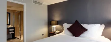 Business 25 image RENAISSANCE LONDON HEATHROW HOTEL Wedding Venues in Hounslow Mi