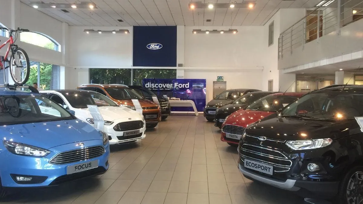 Business 12 image EVANS HALSHAW FORD ALTRINCHAM