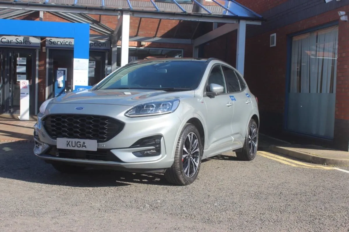Business 7 image EVANS HALSHAW FORD ALTRINCHAM