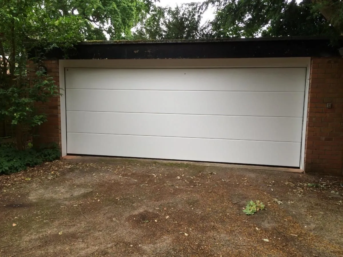 Business 5 image THE GARAGE DOOR TEAM (SOUTH MANCHESTER)