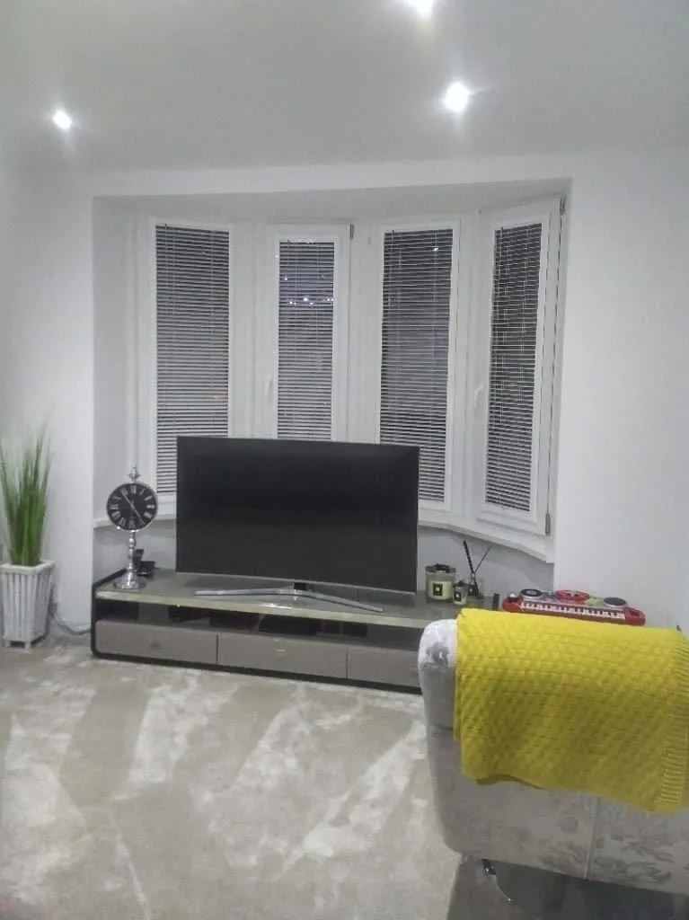 Business 2 image EXQUISITE BLINDS